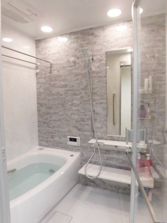 TOTO エスクアでワンランク上の洗面空間に TOTO エスクアでワンランク上の洗面空間に